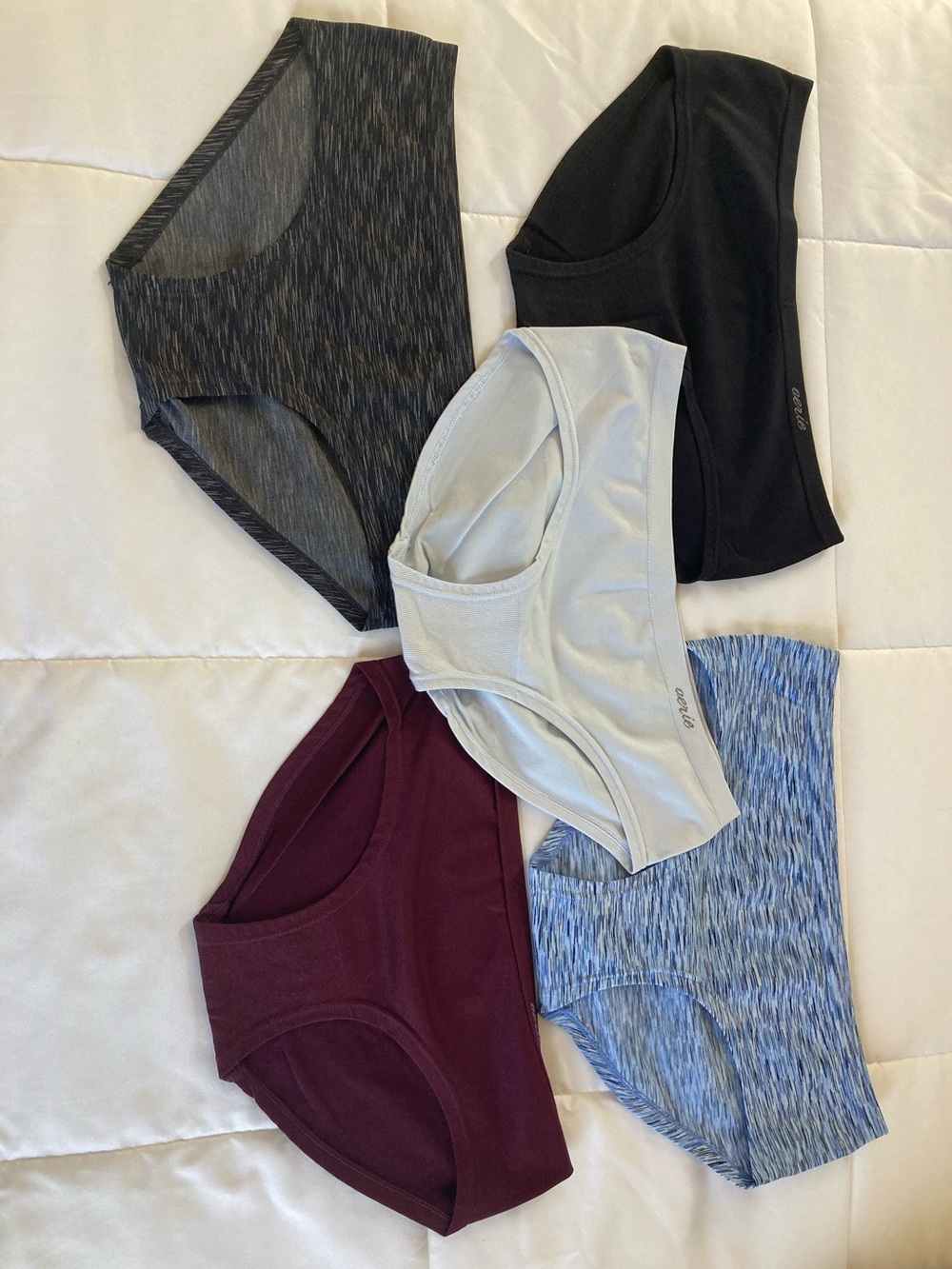 5 pair Aerie size small/medium underwear.